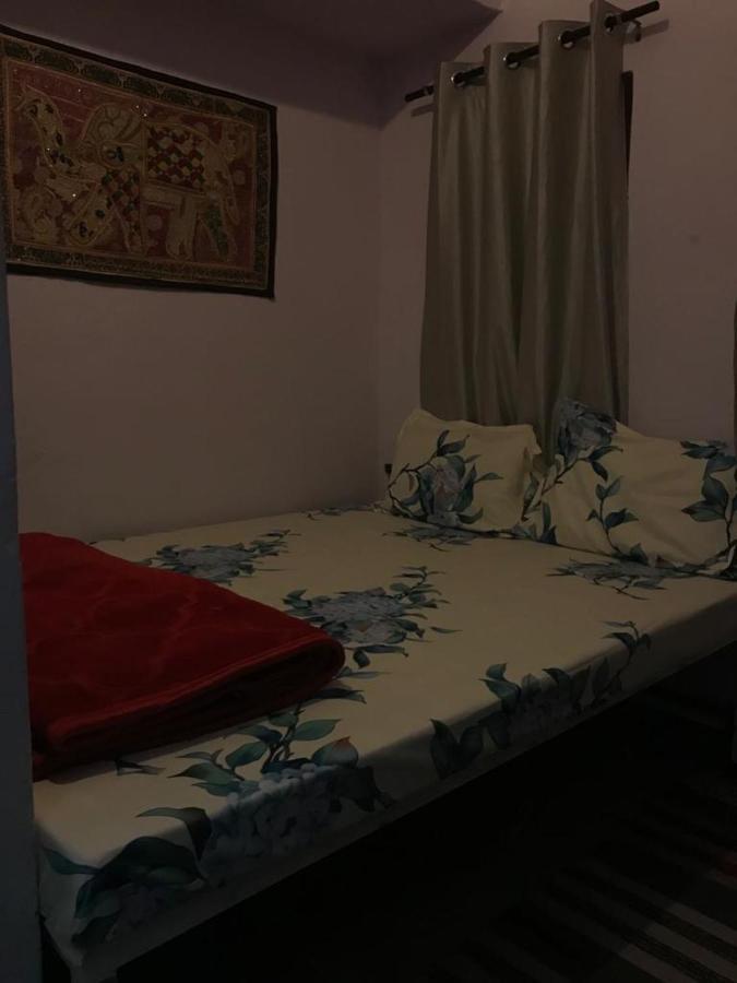 Sanjana'S Stay Udaipur Eksteriør bilde